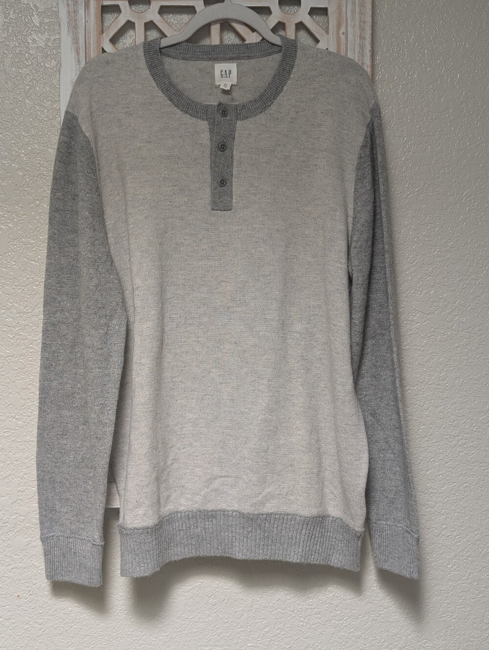 GAP Henley Sweater Three Button Placket Ribbed Mens Lg Tall Merino Wool Grey